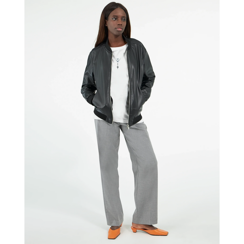 d94380e2-a116-4c96-81eb-c821817a2aed